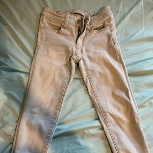 light wash american eagle jeans